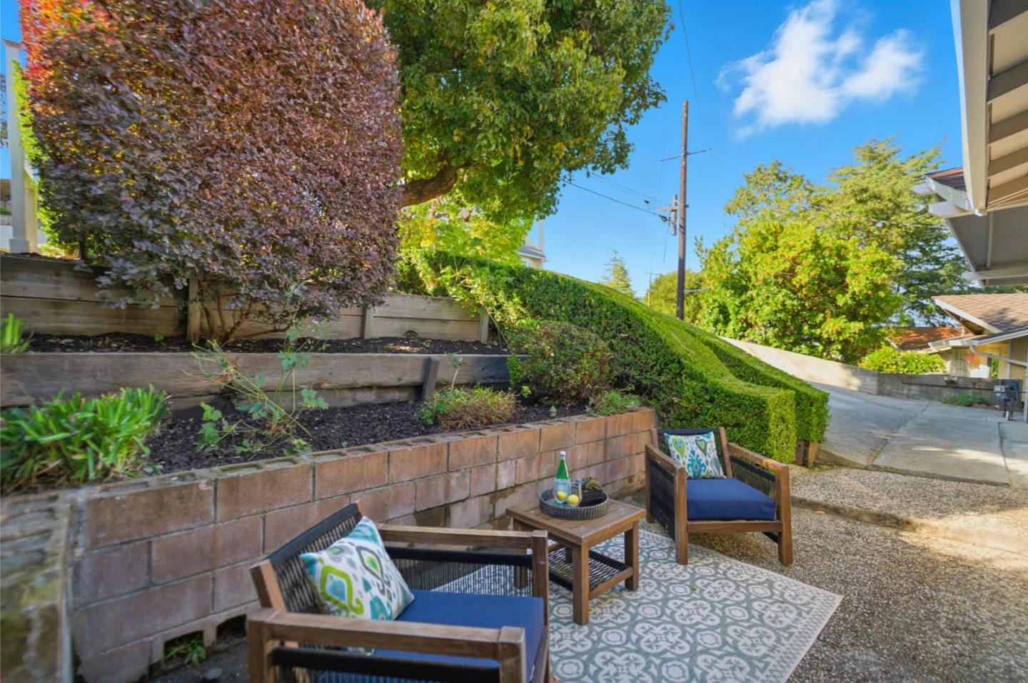 Detail Gallery Image 34 of 42 For 329 Oakview Dr, San Carlos,  CA 94070 - 4 Beds | 3 Baths