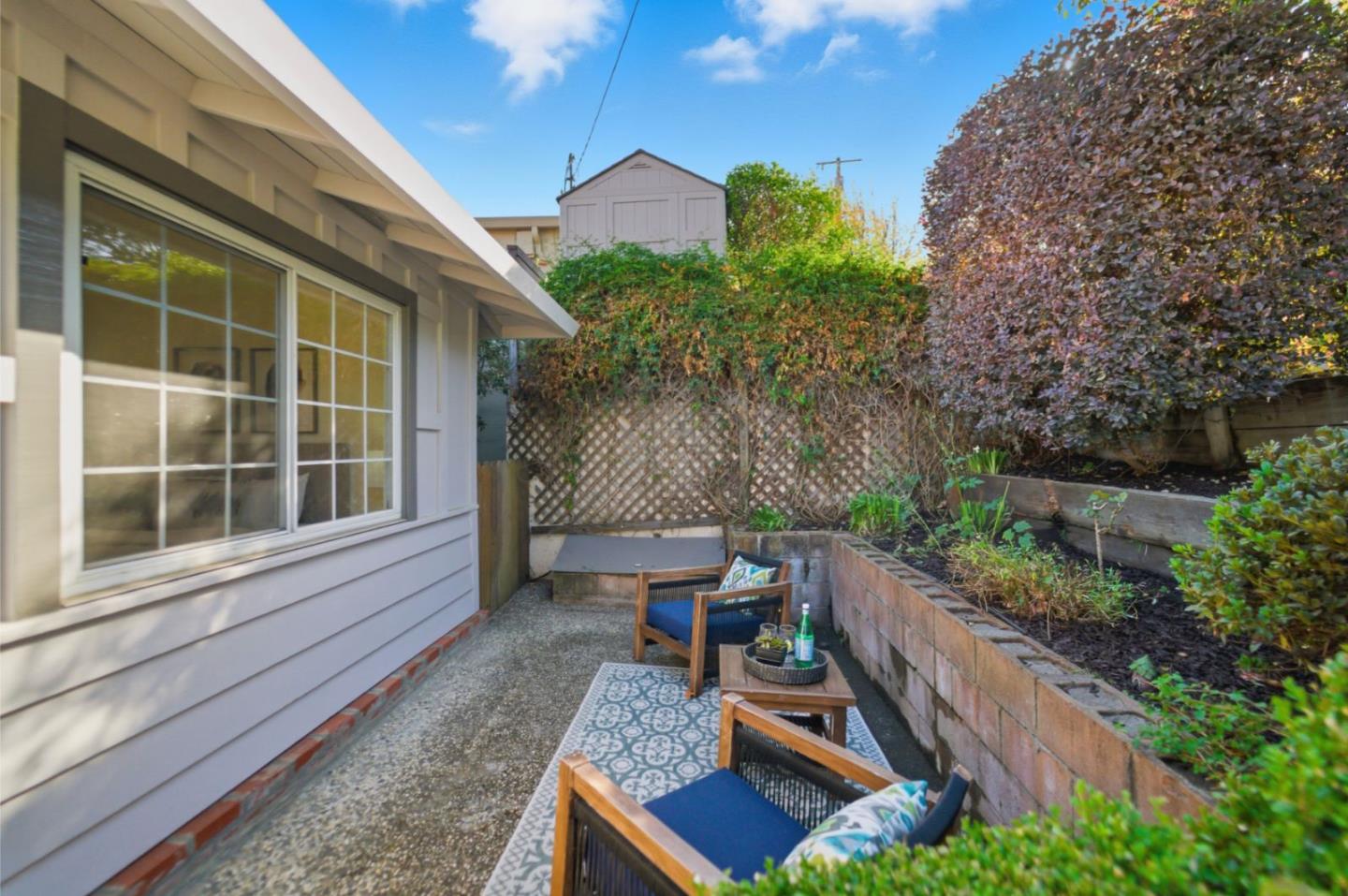 Detail Gallery Image 35 of 42 For 329 Oakview Dr, San Carlos,  CA 94070 - 4 Beds | 3 Baths