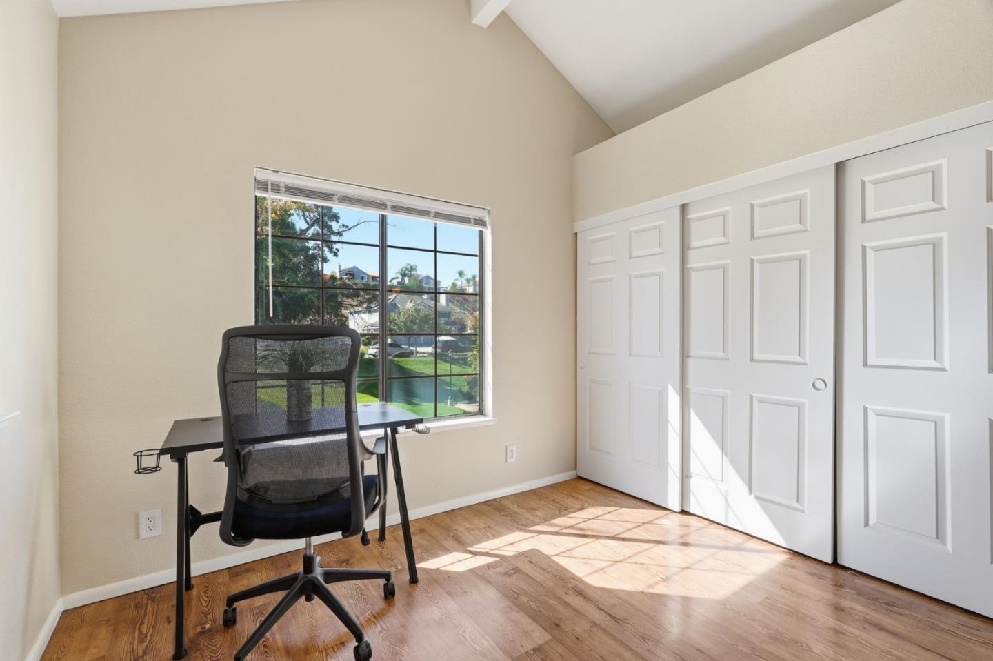 Detail Gallery Image 15 of 47 For 2512 Yerba Hills Ct, San Jose,  CA 95121 - 3 Beds | 2 Baths