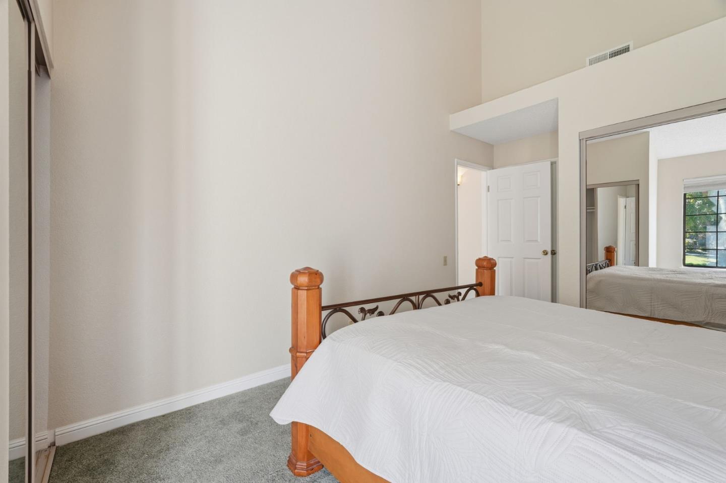 Detail Gallery Image 24 of 47 For 2512 Yerba Hills Ct, San Jose,  CA 95121 - 3 Beds | 2 Baths