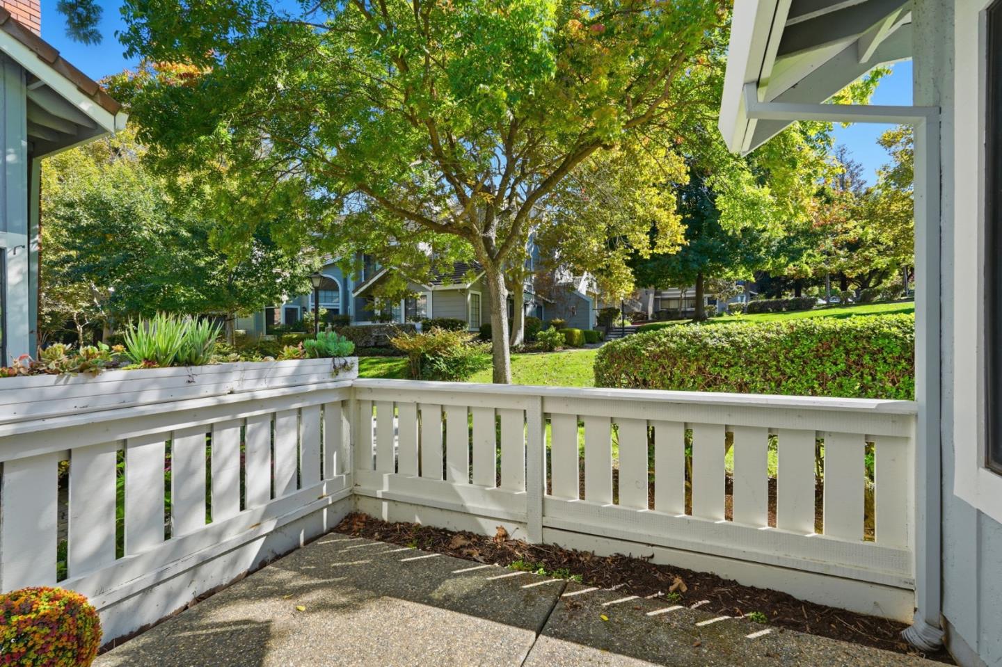 Detail Gallery Image 33 of 47 For 2512 Yerba Hills Ct, San Jose,  CA 95121 - 3 Beds | 2 Baths