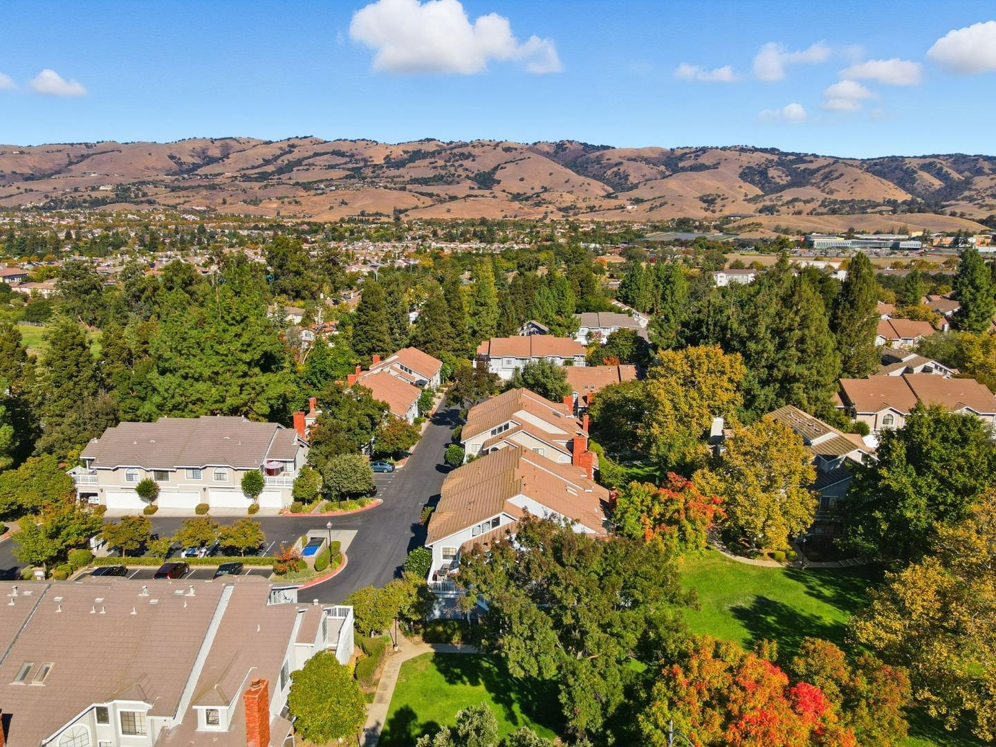 Detail Gallery Image 40 of 47 For 2512 Yerba Hills Ct, San Jose,  CA 95121 - 3 Beds | 2 Baths