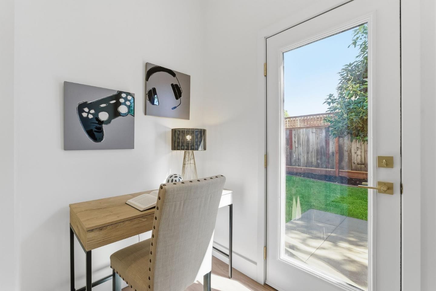 Detail Gallery Image 21 of 33 For 2550 Annapolis St, East Palo Alto,  CA 94303 - 3 Beds | 2 Baths