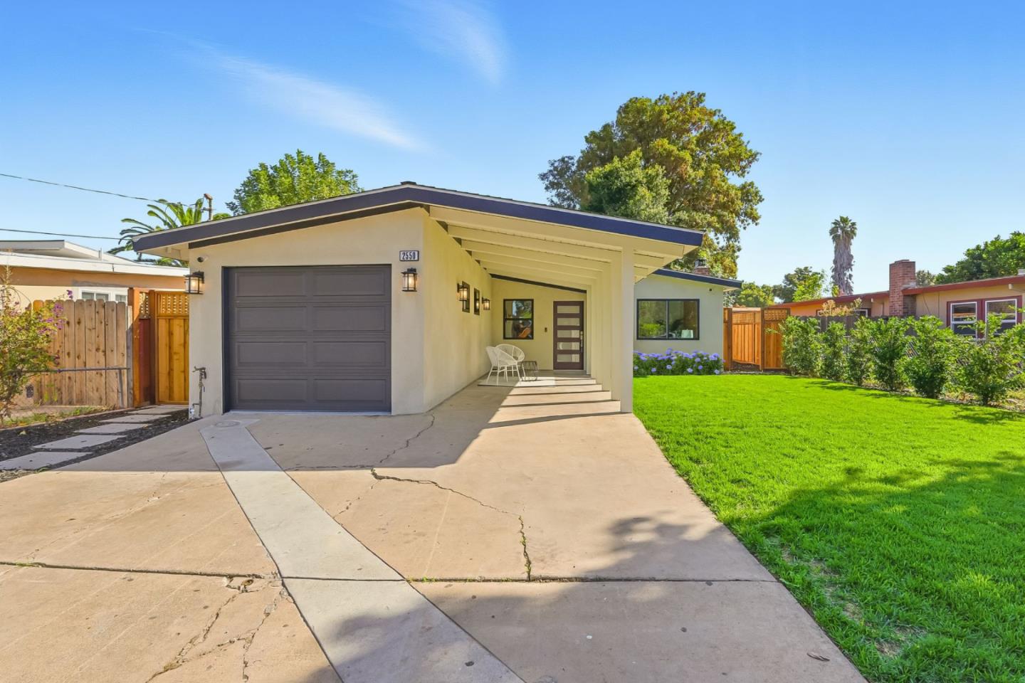 Detail Gallery Image 28 of 33 For 2550 Annapolis St, East Palo Alto,  CA 94303 - 3 Beds | 2 Baths