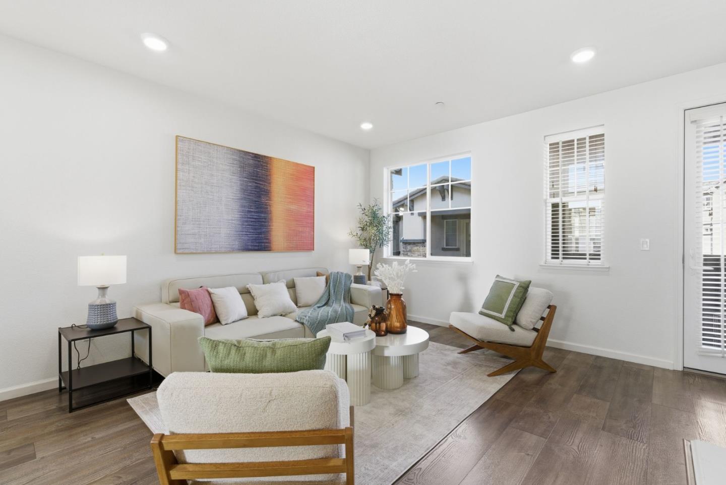 Detail Gallery Image 12 of 43 For 24548 Autumn Mist Way, Hayward,  CA 94544 - 4 Beds | 3/1 Baths