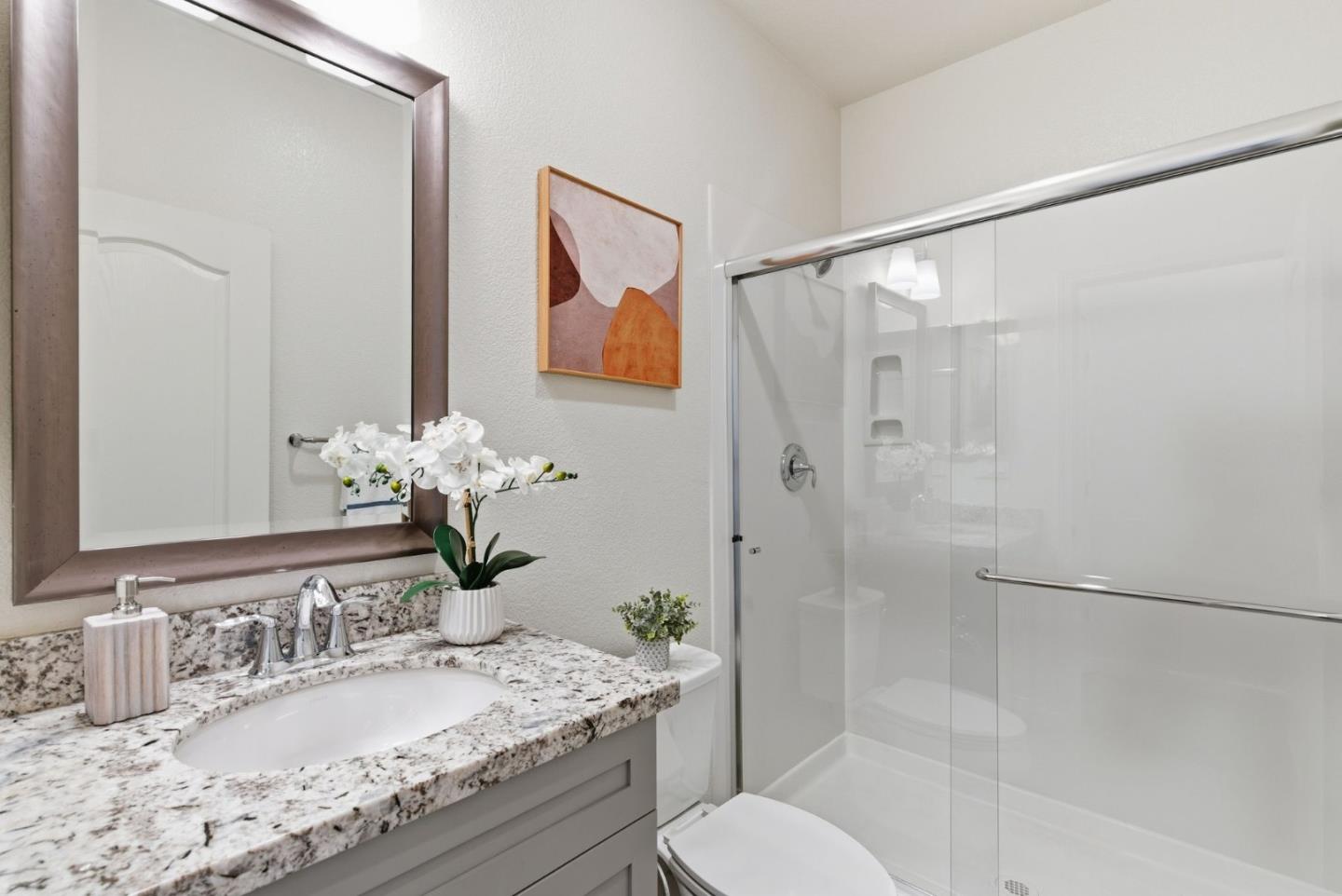 Detail Gallery Image 25 of 43 For 24548 Autumn Mist Way, Hayward,  CA 94544 - 4 Beds | 3/1 Baths