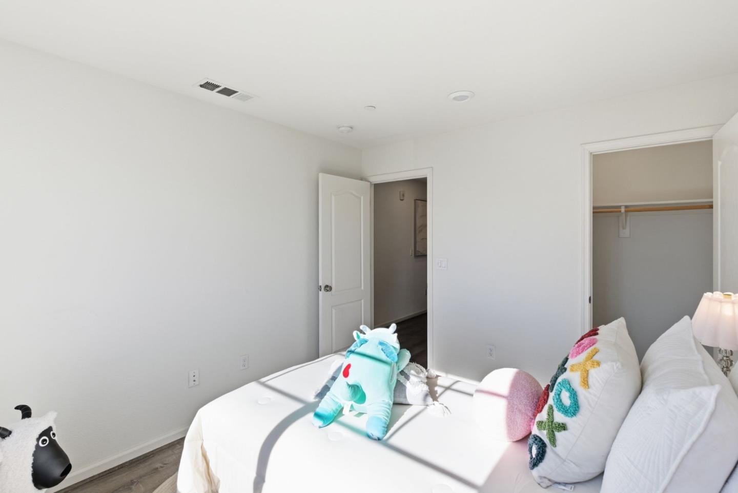 Detail Gallery Image 27 of 43 For 24548 Autumn Mist Way, Hayward,  CA 94544 - 4 Beds | 3/1 Baths