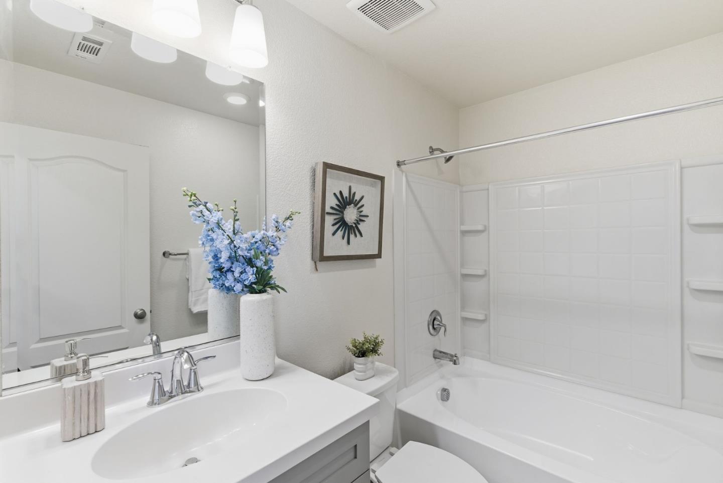 Detail Gallery Image 28 of 43 For 24548 Autumn Mist Way, Hayward,  CA 94544 - 4 Beds | 3/1 Baths