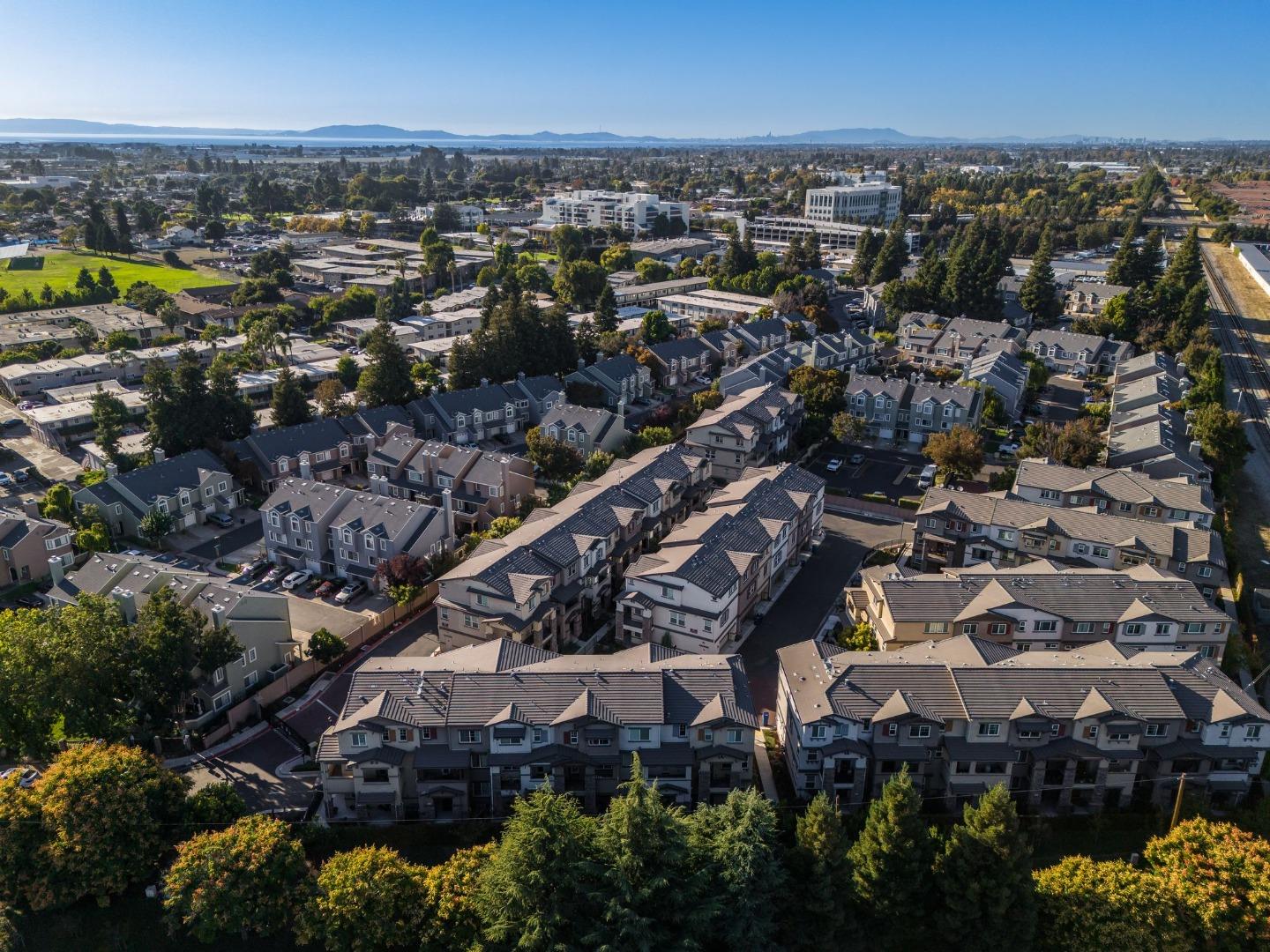 Detail Gallery Image 38 of 43 For 24548 Autumn Mist Way, Hayward,  CA 94544 - 4 Beds | 3/1 Baths