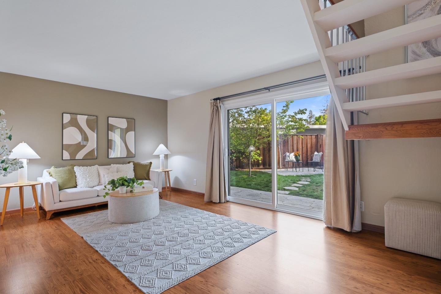 Detail Gallery Image 9 of 47 For 2524 W Middlefield Rd, Mountain View,  CA 94043 - 2 Beds | 1/1 Baths