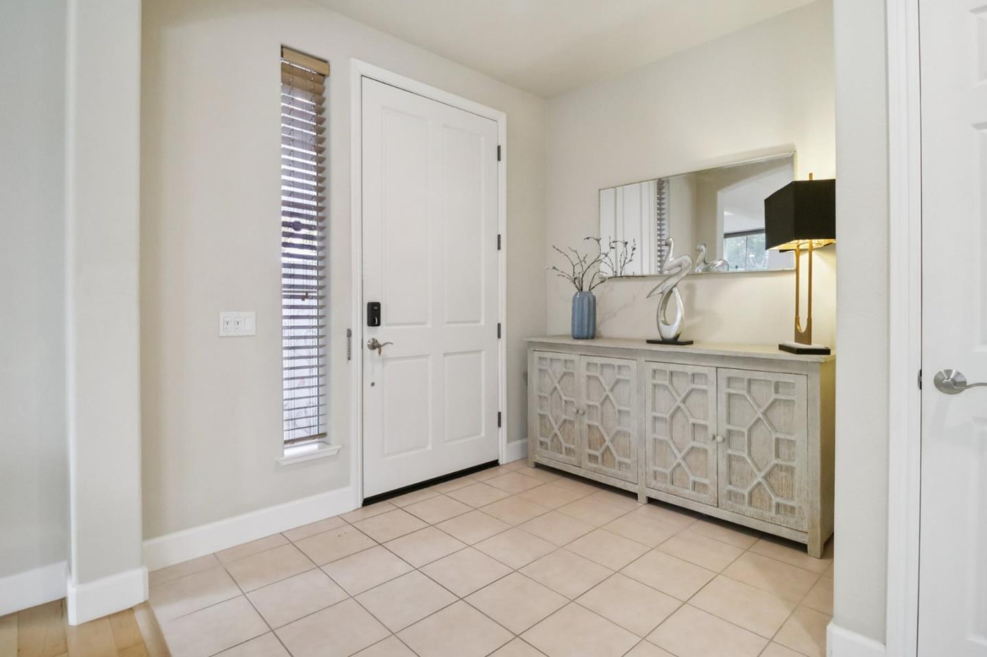 Detail Gallery Image 10 of 77 For 3823 Mosher Dr, San Jose,  CA 95148 - 5 Beds | 3 Baths