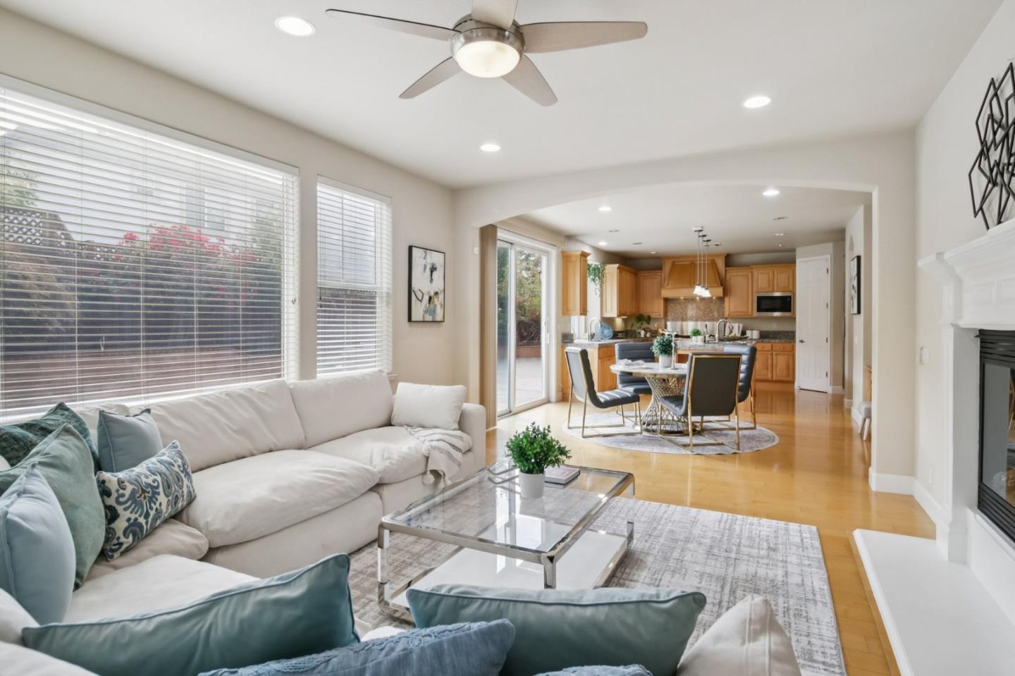 Detail Gallery Image 31 of 77 For 3823 Mosher Dr, San Jose,  CA 95148 - 5 Beds | 3 Baths