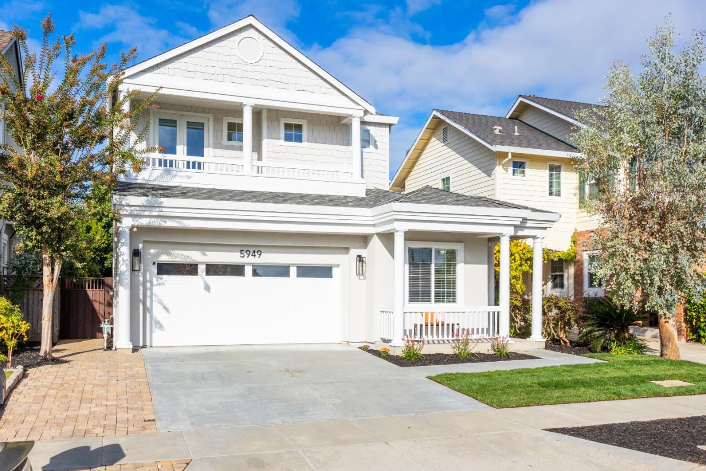 Detail Gallery Image 2 of 69 For 5949 Taormino Ave, San Jose,  CA 95123 - 5 Beds | 4/1 Baths