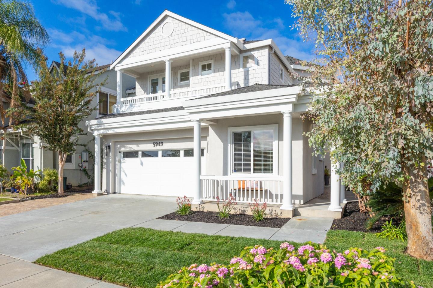 Detail Gallery Image 3 of 69 For 5949 Taormino Ave, San Jose,  CA 95123 - 5 Beds | 4/1 Baths