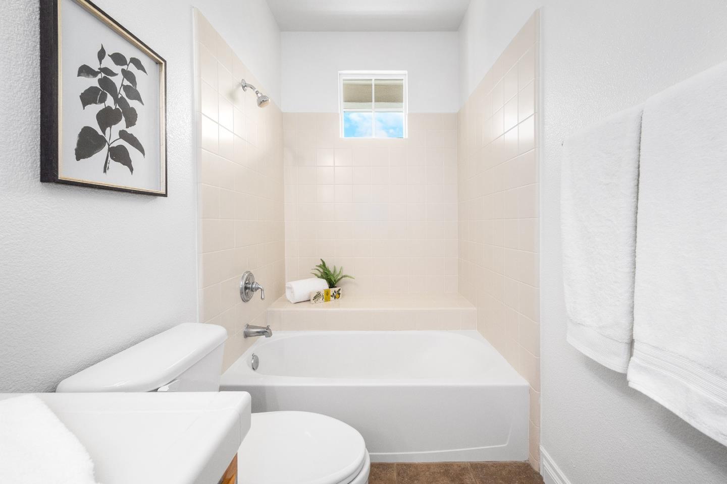 Detail Gallery Image 34 of 69 For 5949 Taormino Ave, San Jose,  CA 95123 - 5 Beds | 4/1 Baths