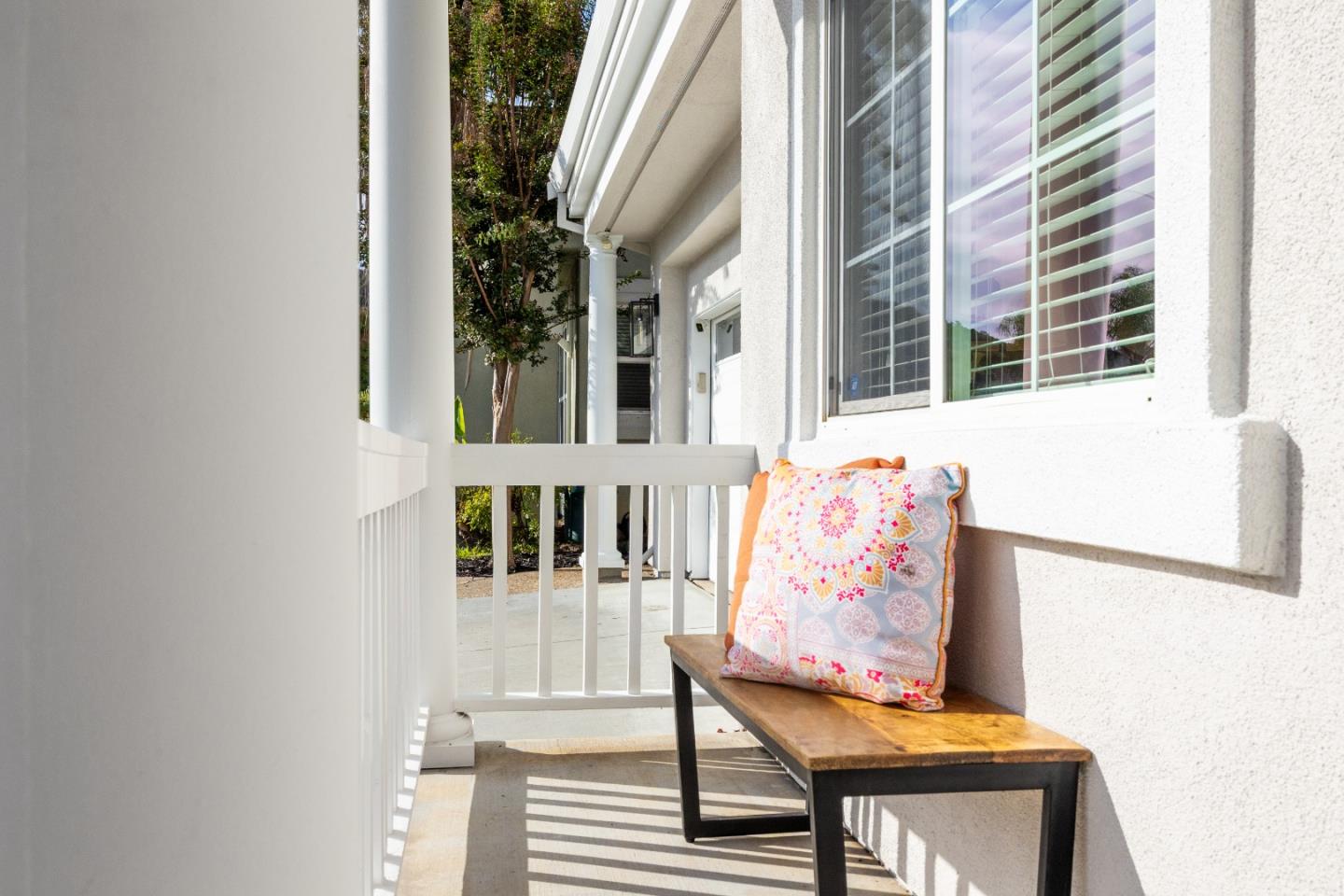 Detail Gallery Image 5 of 69 For 5949 Taormino Ave, San Jose,  CA 95123 - 5 Beds | 4/1 Baths