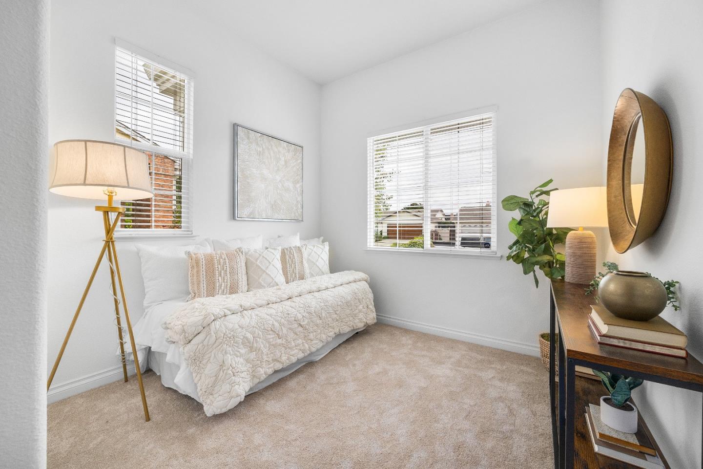 Detail Gallery Image 8 of 69 For 5949 Taormino Ave, San Jose,  CA 95123 - 5 Beds | 4/1 Baths