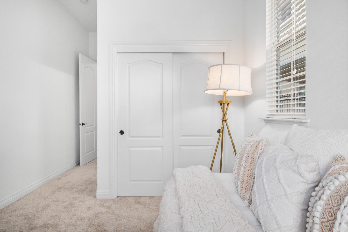 Detail Gallery Image 9 of 69 For 5949 Taormino Ave, San Jose,  CA 95123 - 5 Beds | 4/1 Baths