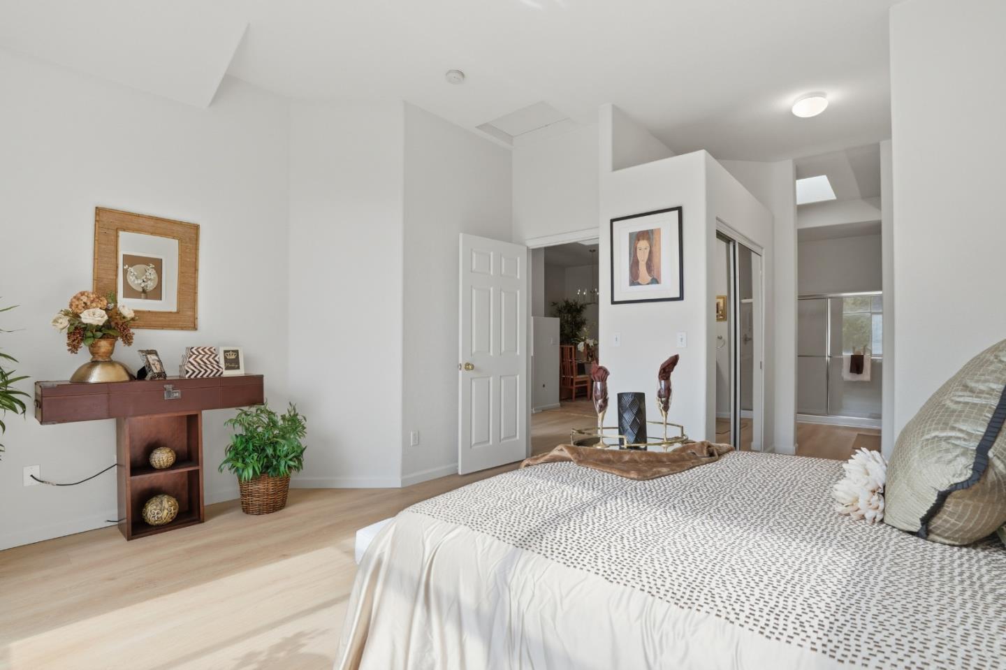 Detail Gallery Image 24 of 64 For 69 Windcrest Ln, South San Francisco,  CA 94080 - 3 Beds | 2/1 Baths