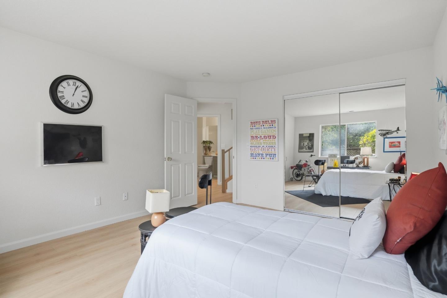 Detail Gallery Image 32 of 64 For 69 Windcrest Ln, South San Francisco,  CA 94080 - 3 Beds | 2/1 Baths