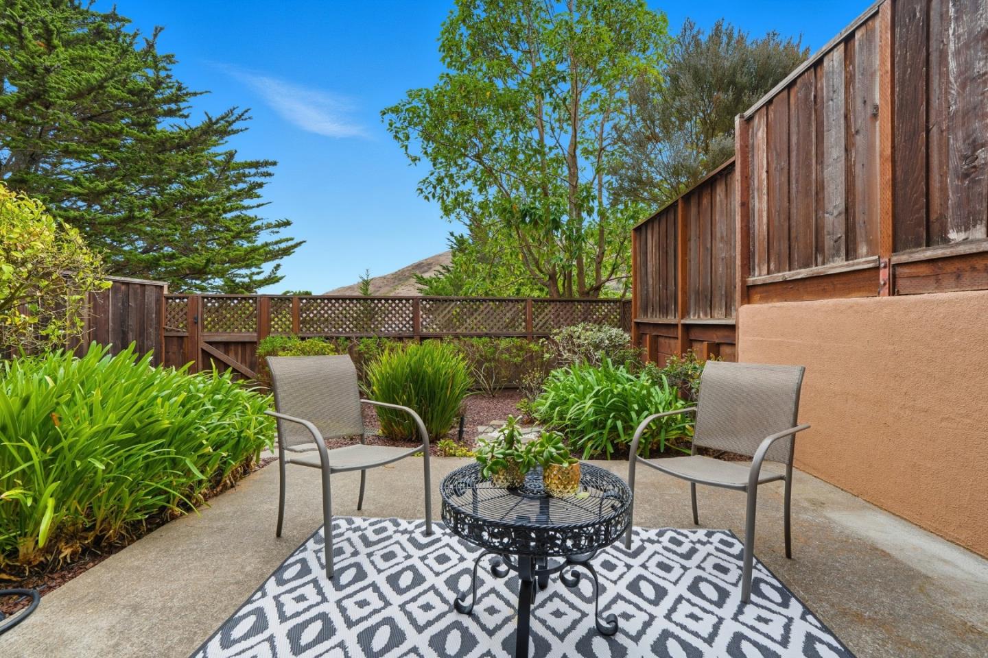 Detail Gallery Image 39 of 64 For 69 Windcrest Ln, South San Francisco,  CA 94080 - 3 Beds | 2/1 Baths