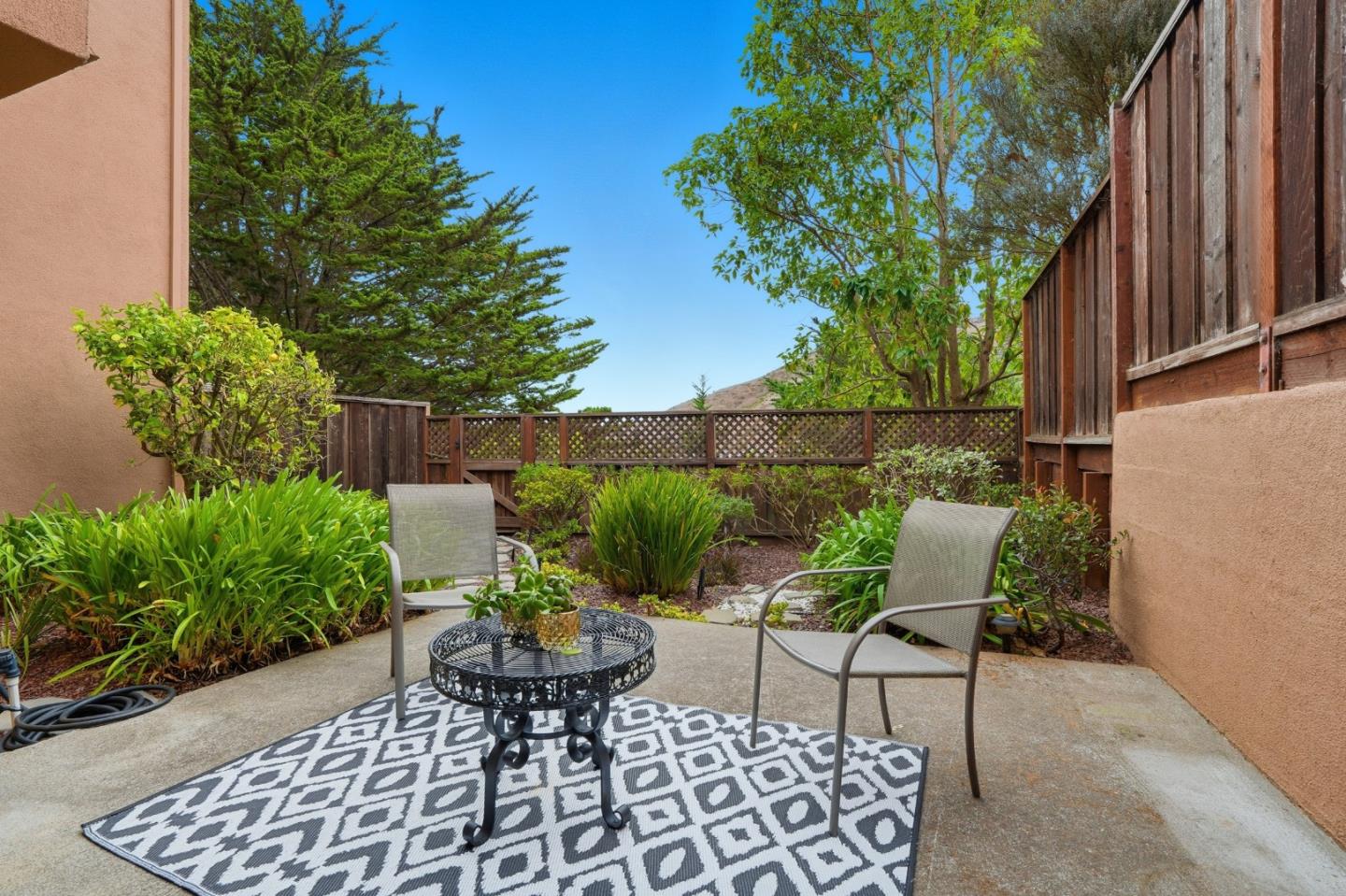 Detail Gallery Image 40 of 64 For 69 Windcrest Ln, South San Francisco,  CA 94080 - 3 Beds | 2/1 Baths