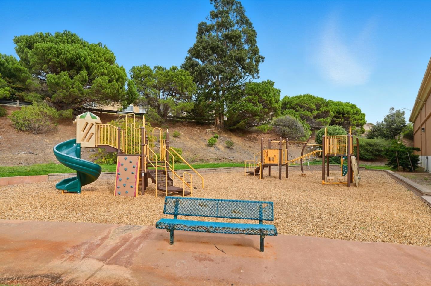 Detail Gallery Image 53 of 64 For 69 Windcrest Ln, South San Francisco,  CA 94080 - 3 Beds | 2/1 Baths