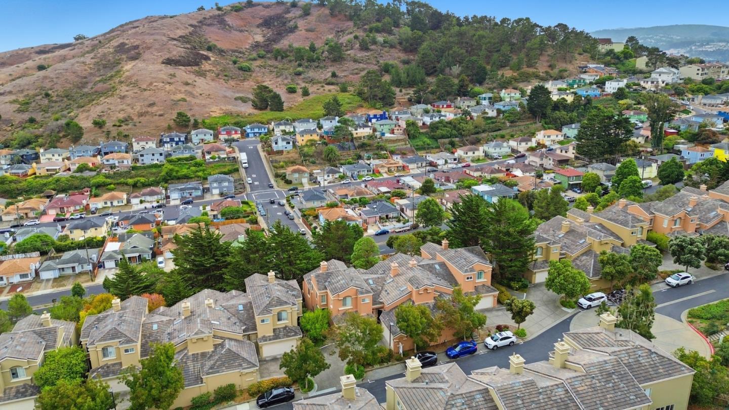 Detail Gallery Image 61 of 64 For 69 Windcrest Ln, South San Francisco,  CA 94080 - 3 Beds | 2/1 Baths