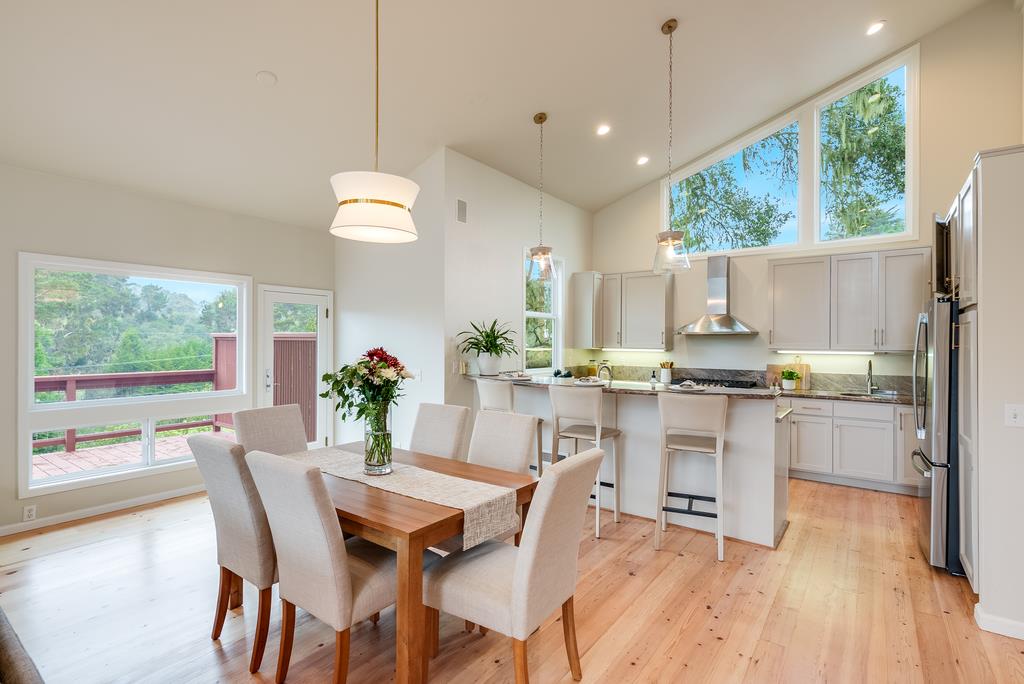 Detail Gallery Image 10 of 34 For 8 Cresta Way, Watsonville,  CA 95076 - 3 Beds | 3 Baths