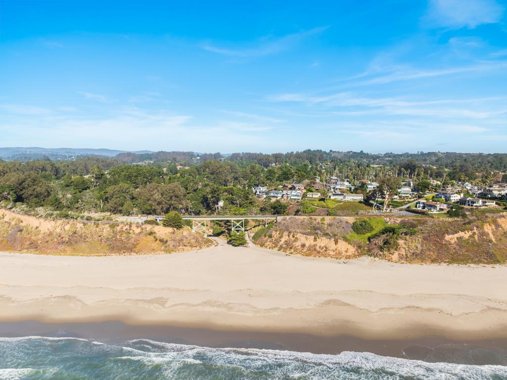 Detail Gallery Image 27 of 34 For 8 Cresta Way, Watsonville,  CA 95076 - 3 Beds | 3 Baths