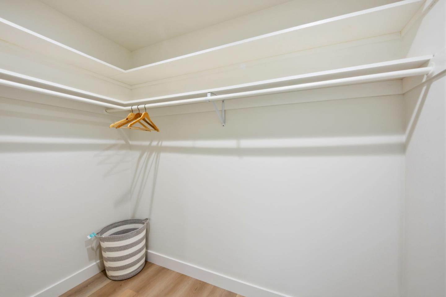 Detail Gallery Image 12 of 27 For 40107 Catalina Pl, Fremont,  CA 94539 - 4 Beds | 2 Baths