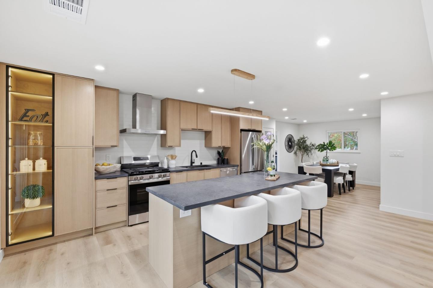 Detail Gallery Image 5 of 27 For 40107 Catalina Pl, Fremont,  CA 94539 - 4 Beds | 2 Baths