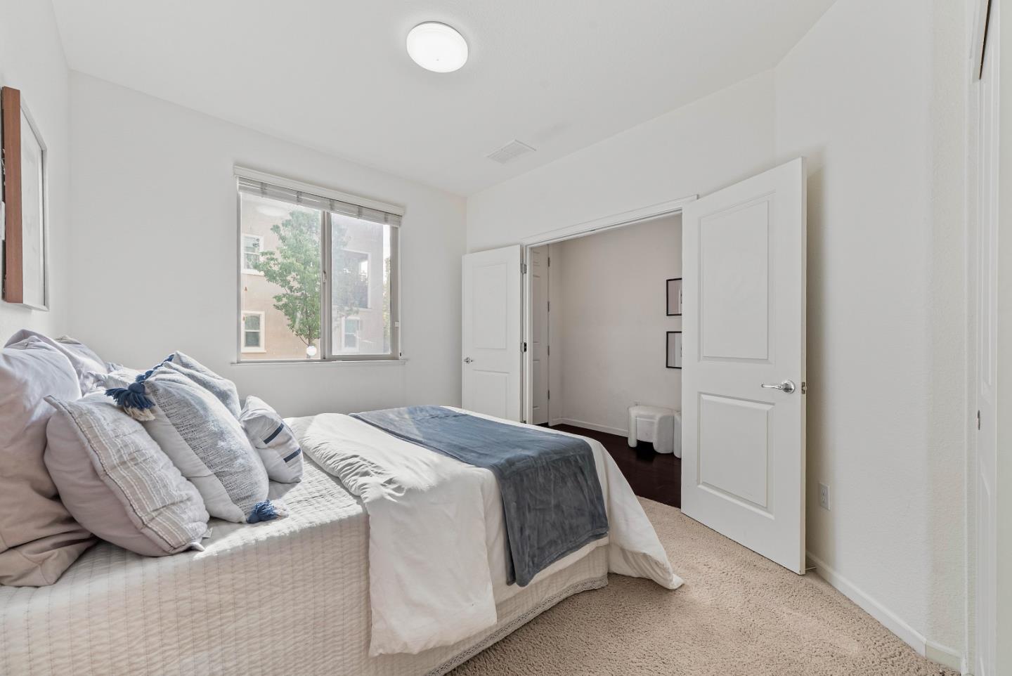 Detail Gallery Image 15 of 46 For 2753 Ferrara Cir, San Jose,  CA 95111 - 3 Beds | 3/1 Baths