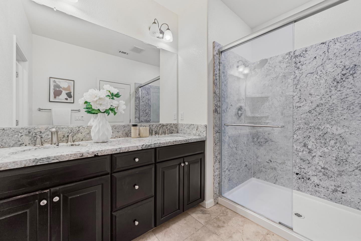 Detail Gallery Image 21 of 46 For 2753 Ferrara Cir, San Jose,  CA 95111 - 3 Beds | 3/1 Baths