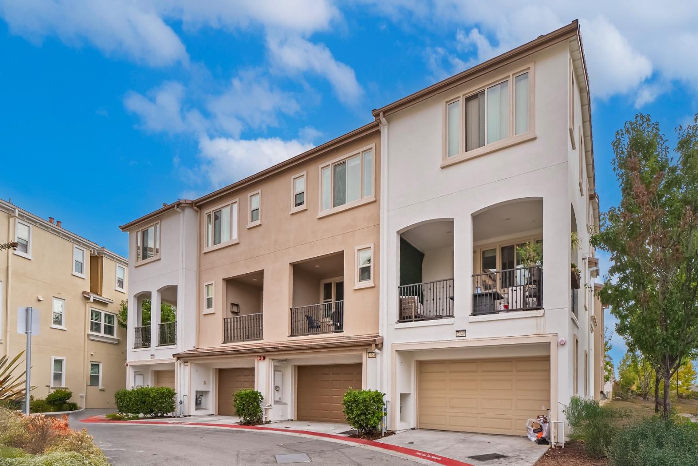 Detail Gallery Image 32 of 46 For 2753 Ferrara Cir, San Jose,  CA 95111 - 3 Beds | 3/1 Baths