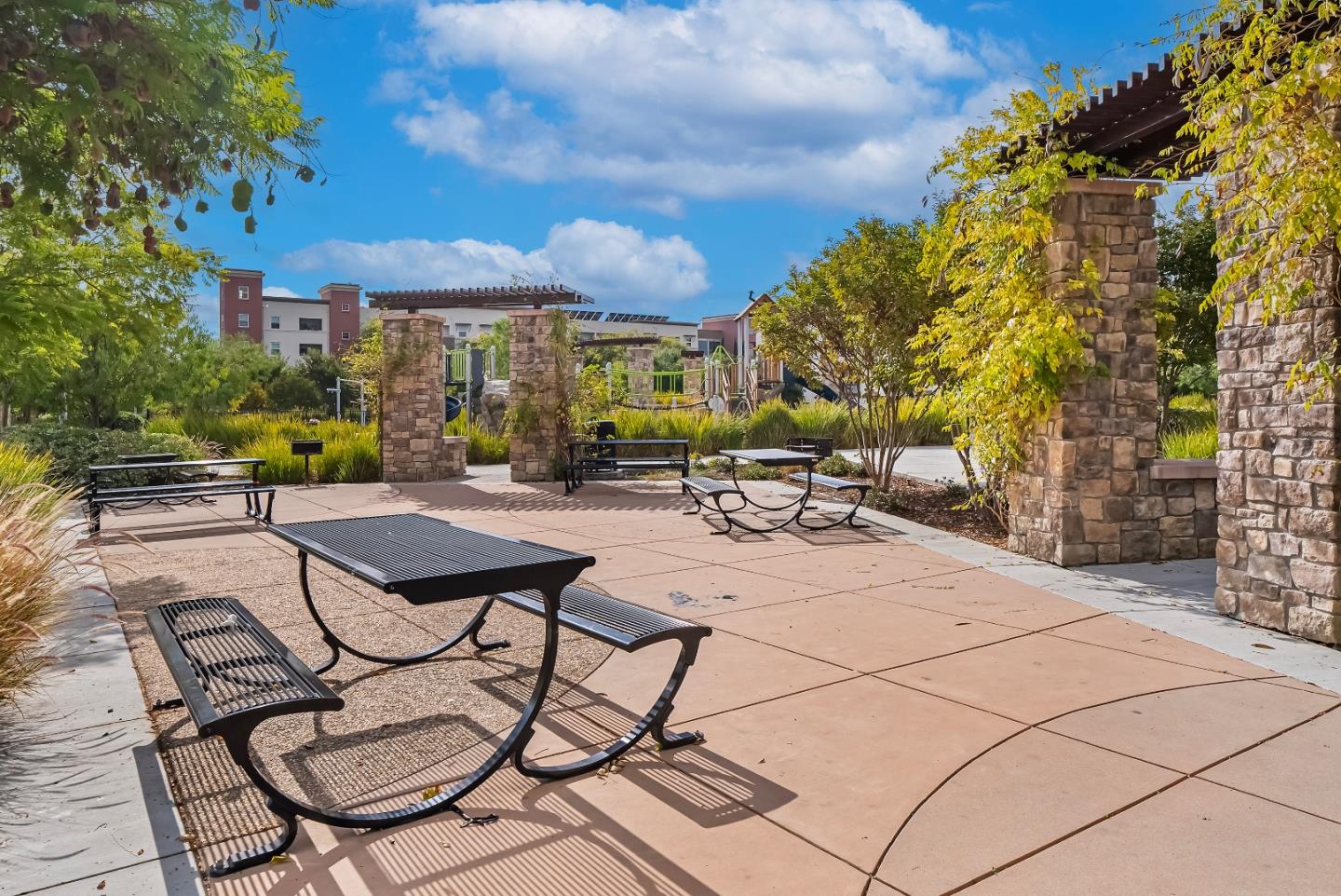 Detail Gallery Image 43 of 46 For 2753 Ferrara Cir, San Jose,  CA 95111 - 3 Beds | 3/1 Baths