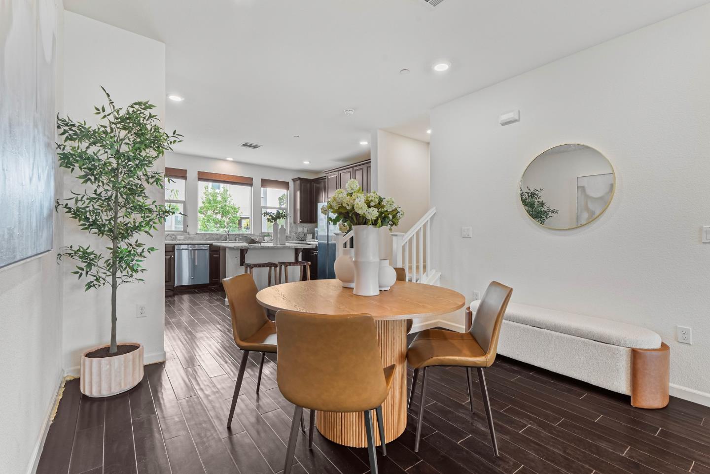 Detail Gallery Image 7 of 46 For 2753 Ferrara Cir, San Jose,  CA 95111 - 3 Beds | 3/1 Baths