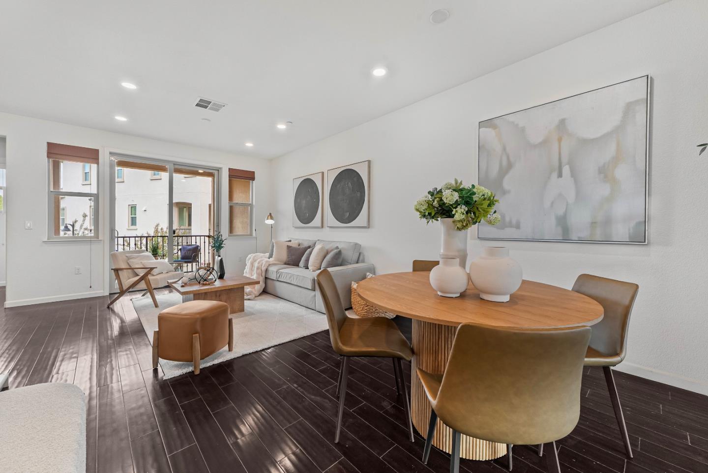 Detail Gallery Image 8 of 46 For 2753 Ferrara Cir, San Jose,  CA 95111 - 3 Beds | 3/1 Baths