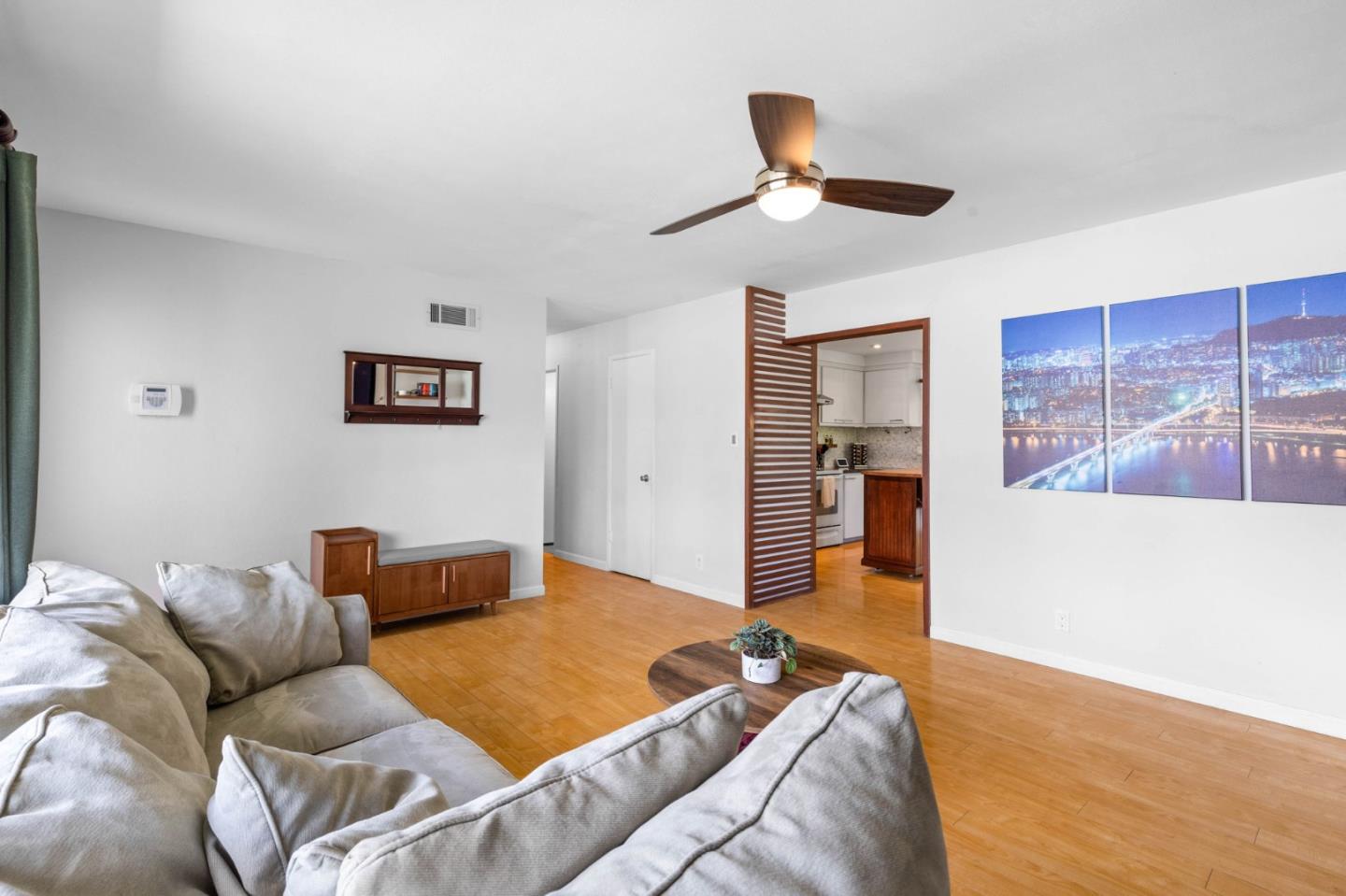 Detail Gallery Image 5 of 29 For 50 Cheltenham Way, San Jose,  CA 95139 - 3 Beds | 2 Baths