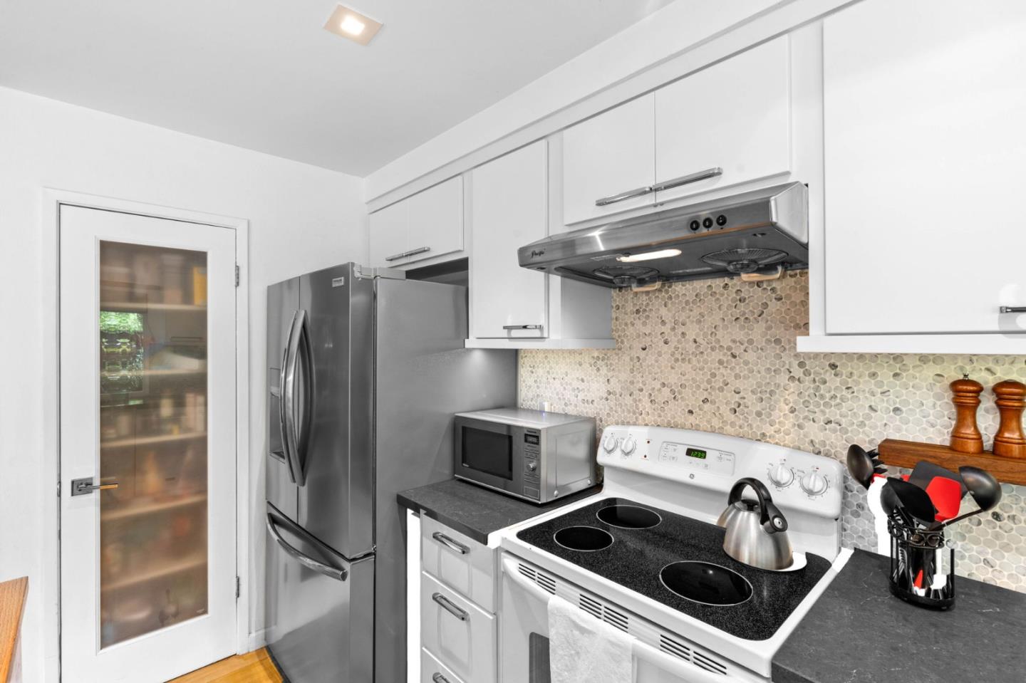 Detail Gallery Image 8 of 29 For 50 Cheltenham Way, San Jose,  CA 95139 - 3 Beds | 2 Baths