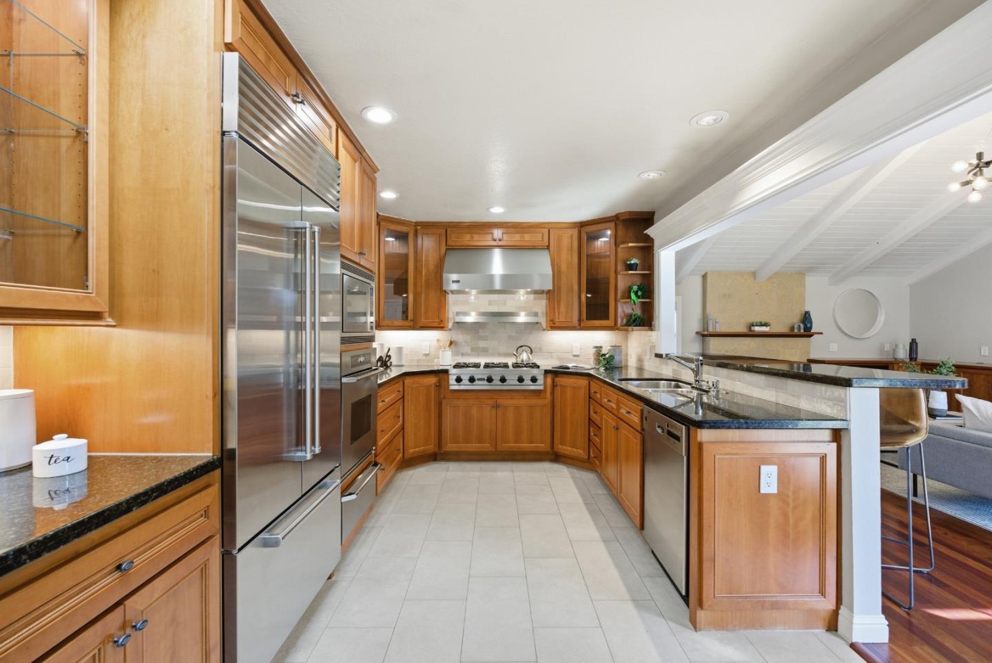 Detail Gallery Image 17 of 101 For 2177 Emory St, San Jose,  CA 95128 - 3 Beds | 2 Baths