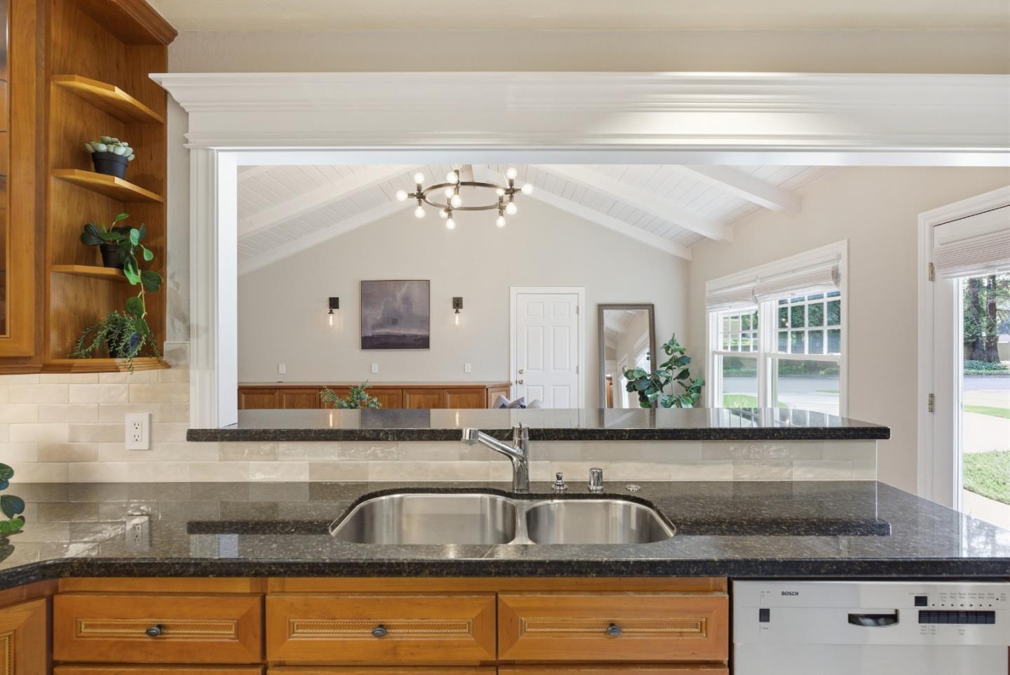 Detail Gallery Image 19 of 101 For 2177 Emory St, San Jose,  CA 95128 - 3 Beds | 2 Baths