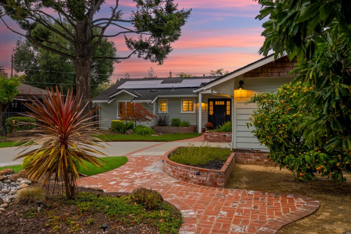 Detail Gallery Image 3 of 101 For 2177 Emory St, San Jose,  CA 95128 - 3 Beds | 2 Baths