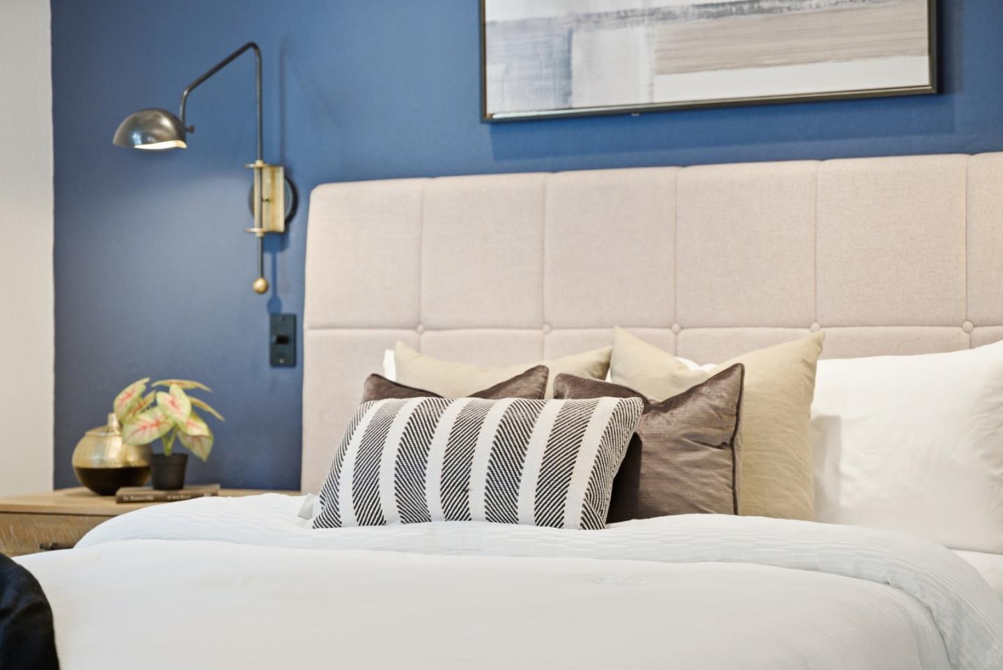 Detail Gallery Image 31 of 101 For 2177 Emory St, San Jose,  CA 95128 - 3 Beds | 2 Baths