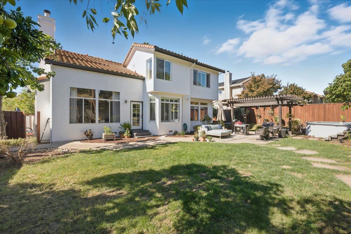 Detail Gallery Image 28 of 32 For 2777 Mira Bella Cir, Morgan Hill,  CA 95037 - 4 Beds | 3 Baths