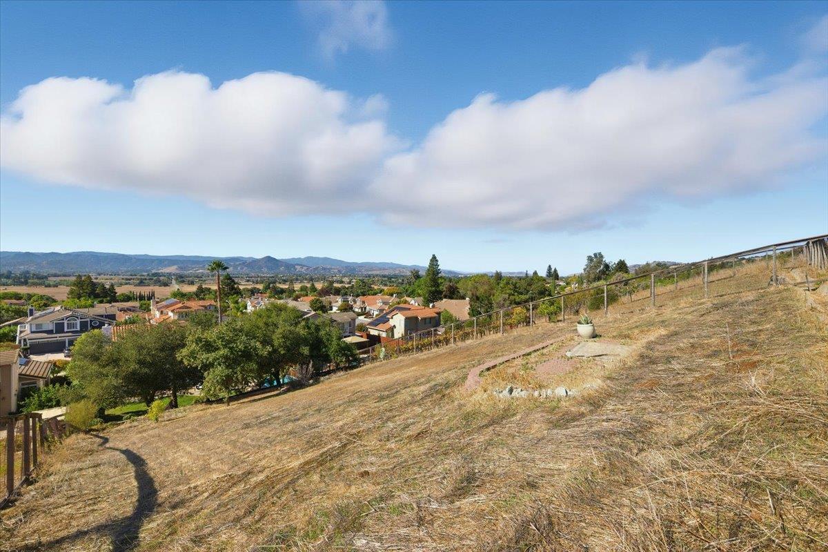 Detail Gallery Image 32 of 32 For 2777 Mira Bella Cir, Morgan Hill,  CA 95037 - 4 Beds | 3 Baths