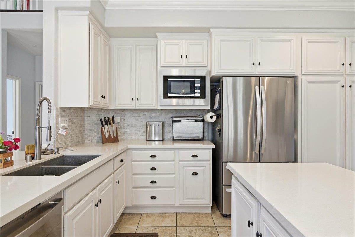 Detail Gallery Image 9 of 32 For 2777 Mira Bella Cir, Morgan Hill,  CA 95037 - 4 Beds | 3 Baths