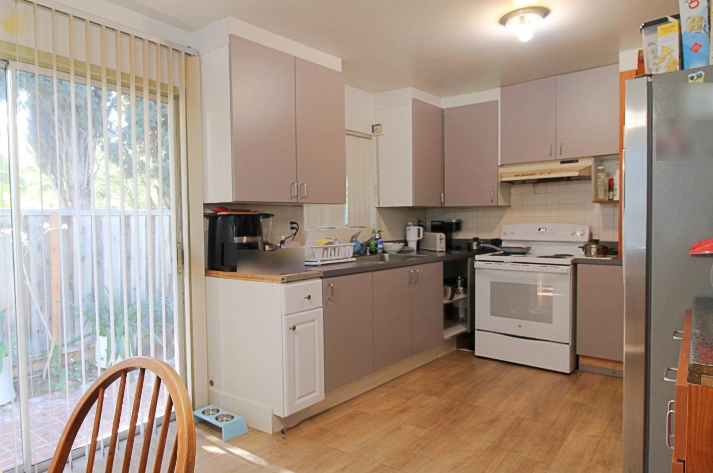 Detail Gallery Image 15 of 26 For 657 2nd Ave, Redwood City,  CA 94063 - 3 Beds | 2 Baths