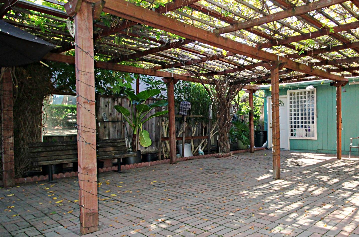 Detail Gallery Image 23 of 26 For 657 2nd Ave, Redwood City,  CA 94063 - 3 Beds | 2 Baths