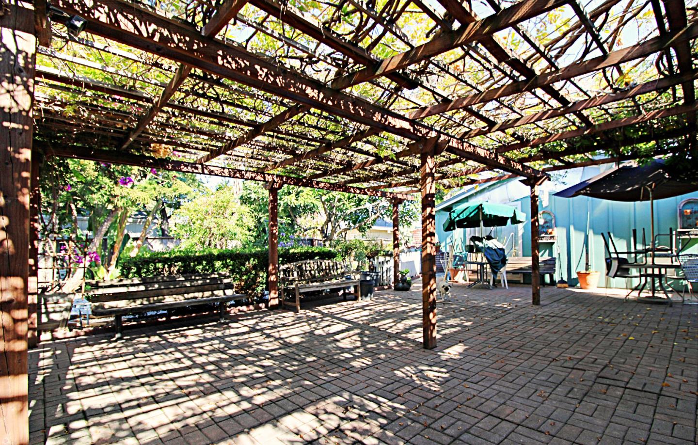 Detail Gallery Image 24 of 26 For 657 2nd Ave, Redwood City,  CA 94063 - 3 Beds | 2 Baths